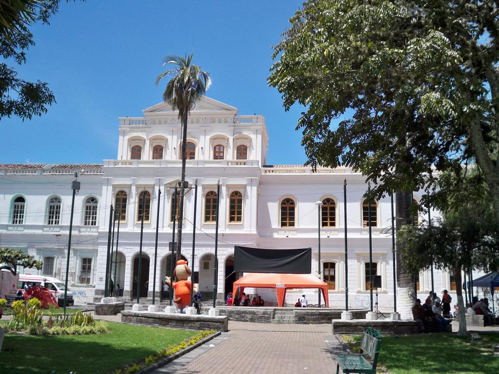 Hotel Las Garzas Alojamiento Ibarra Exteriér fotografie